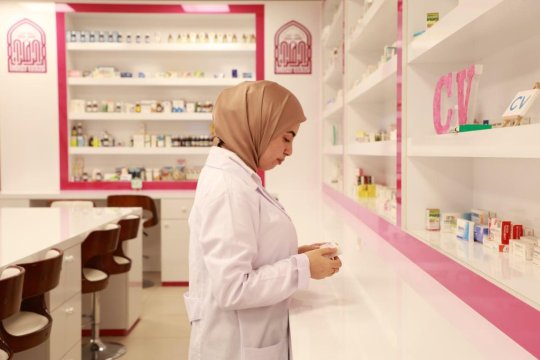 القاعات الدراسية والمختبرات