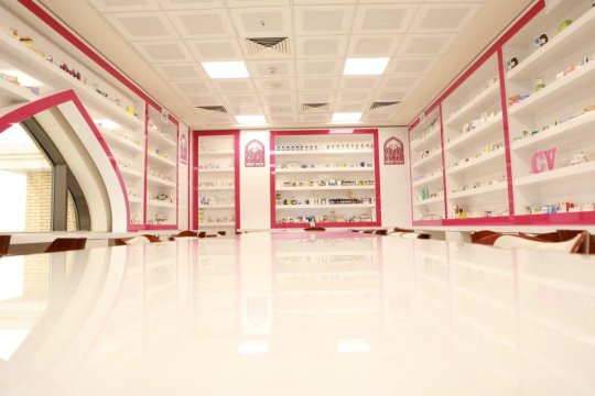 القاعات الدراسية والمختبرات
