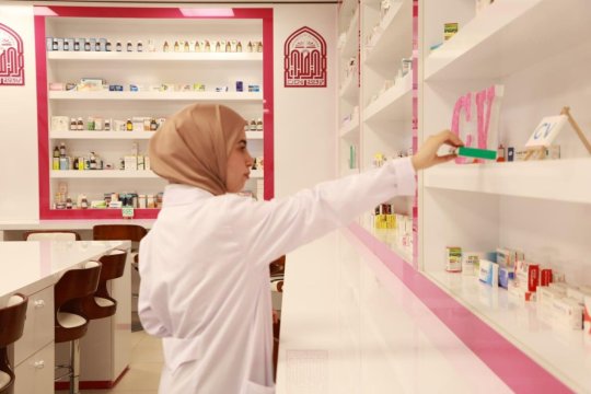 القاعات الدراسية والمختبرات