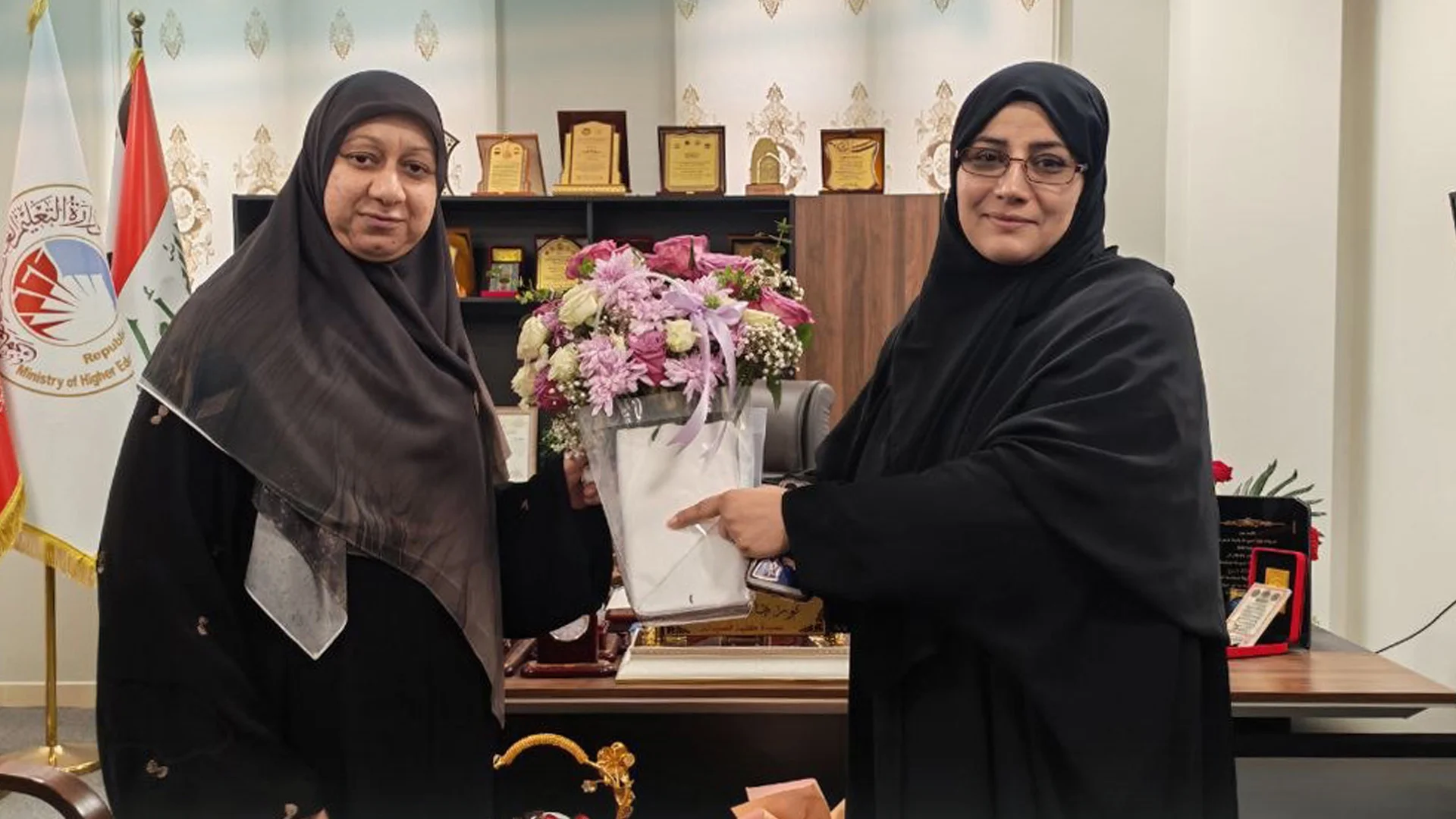 بمناسبة حصولها على الاعتماد البرامجي.. كلية الهندسة تهنئ كلية الصيدلة