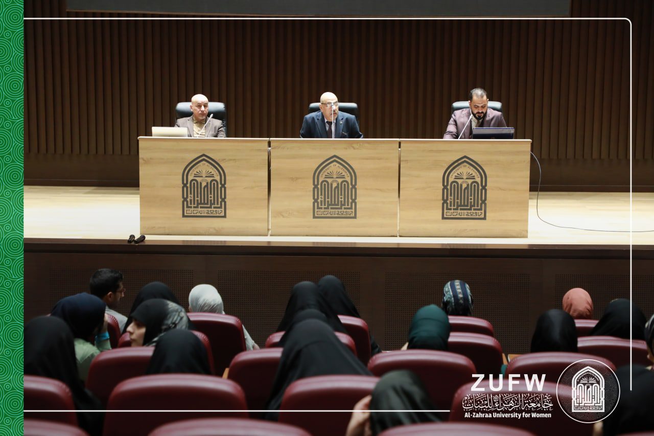 قسم اللغة الإنگليزية ينظم حلقة نقاشية حول القضايا الراهنة في الترجمة