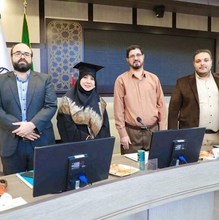رئاسة جامعة الزهراء للبنات تهنئ مسؤولة النشاطات الطلابية لحصولها على درجة الماجستير من جامعة الأديان