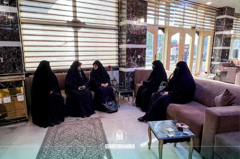 رئيسة جامعة الزهراء (عليها السلام) للبنات تزور العوائل اللبنانية وتستمع لمتطلّباتهم