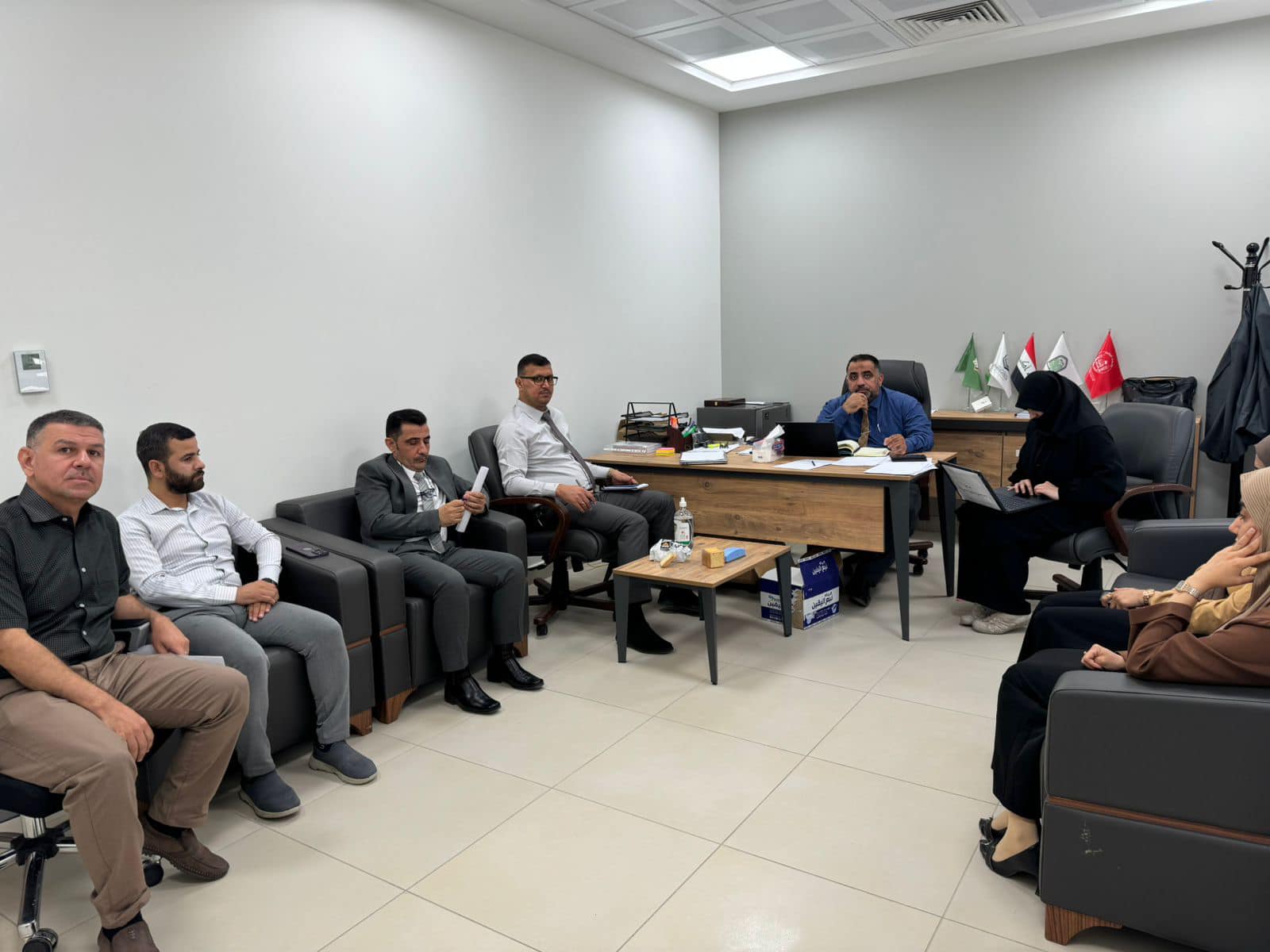 عقد اجتماع مجلس فرع الصيدلانيات والصناعة الدوائية